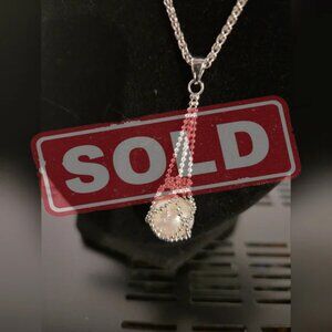 Gorgeous necklace freshwater pearl and silver